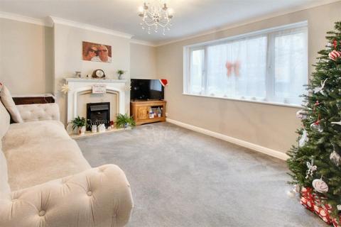 2 bedroom flat for sale, The Boulevard, Worthing