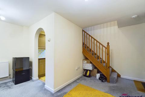 2 bedroom mews to rent, Wharf Road, Eastbourne, BN21