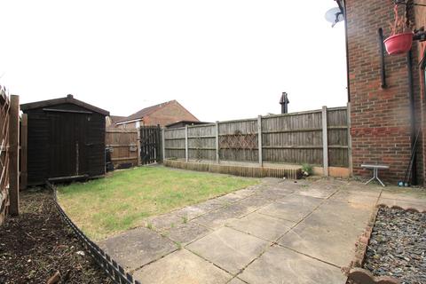 3 bedroom end of terrace house to rent, The Street, Acle NR13