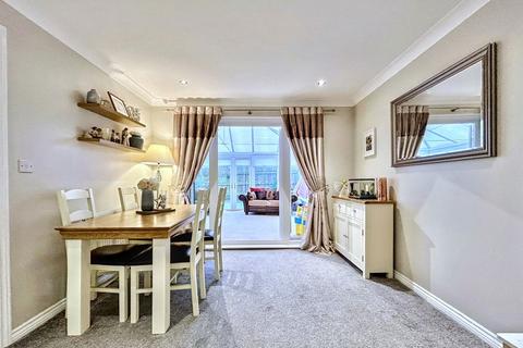 18 Grenaby Way, Murton, Seaham, SR7 9GW