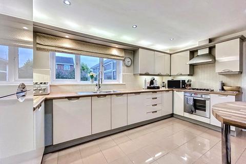 18 Grenaby Way, Murton, Seaham, SR7 9GW