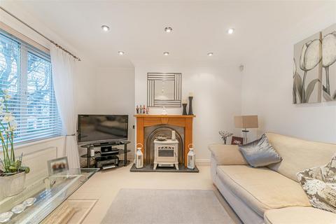 2 bedroom maisonette for sale, Stanley Road, Enfield