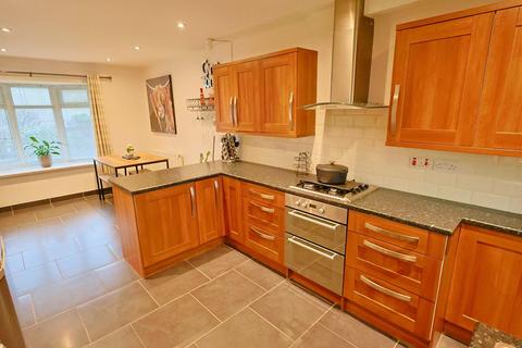 3 bedroom terraced house for sale, Winnallthorpe, Willenhall, Coventry