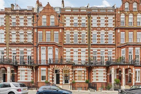 3 bedroom penthouse to rent, Bramham Gardens, SW5