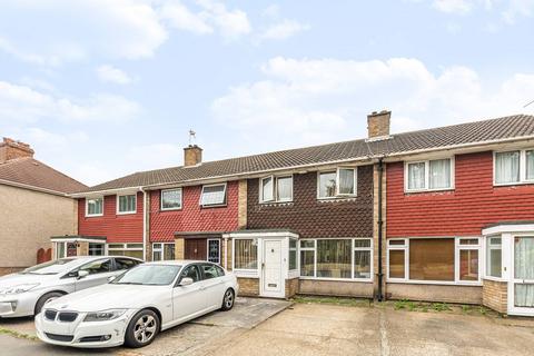 2 bedroom terraced house for sale, Hanworth Road, Hounslow, TW4