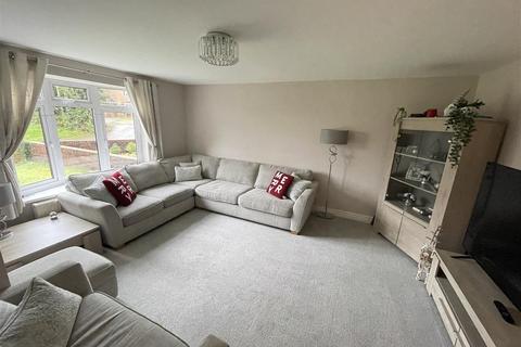 2 College Road, Durrington, Salisbury, SP4 8HP