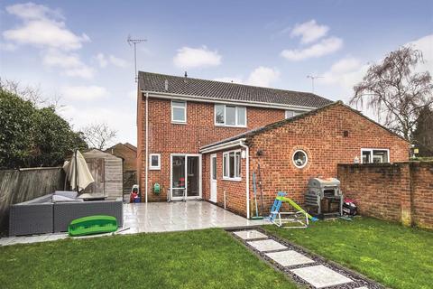 2 College Road, Durrington, Salisbury, SP4 8HP