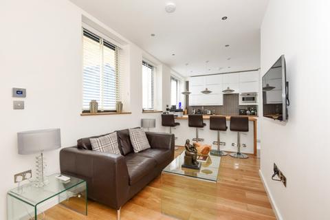 1 bedroom apartment to rent, North Mews London WC1N