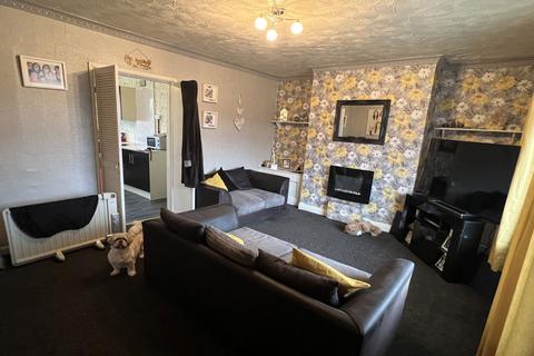 3 bedroom semi-detached house for sale, Davis Road, Askern, Doncaster, South Yorkshire, DN6 0QJ