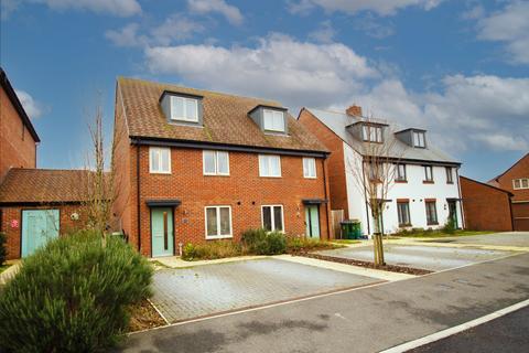 3 bedroom semi-detached house for sale, Kempster Way, Aylesbury HP22