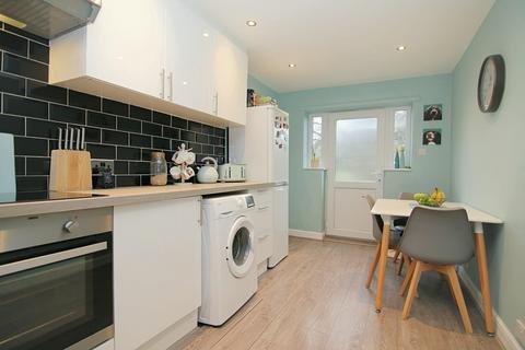 3 bedroom terraced house for sale, Brookfield Gardens, Leeds