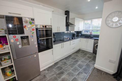 3 bedroom semi-detached house for sale, Charlesfield Road, Rokeby Estate, Rugby, CV22