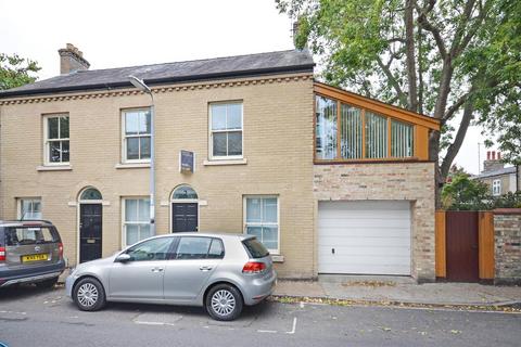 3 bedroom townhouse to rent, Cross Street, Cambridge CB1