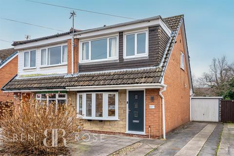 3 bedroom semi-detached house for sale, Cherrywood Close, Leyland