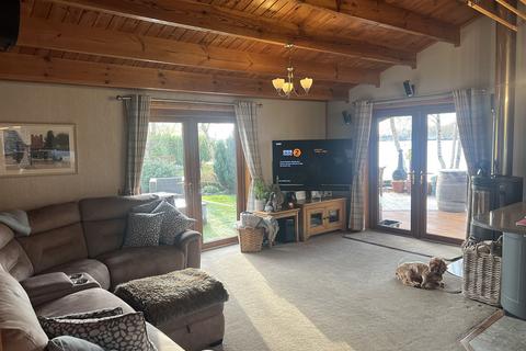 3 bedroom log cabin for sale, Merlin Point, Tattershall Lakes Country Park, Sleaford Road, Tattershall LN4