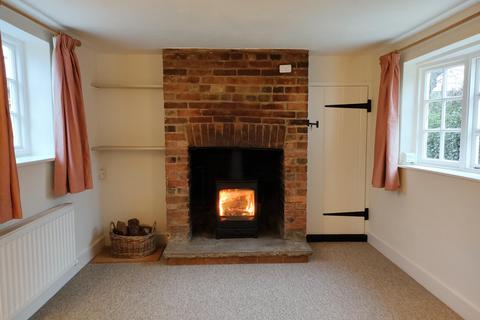 2 bedroom cottage to rent, North Street, Waldron TN21