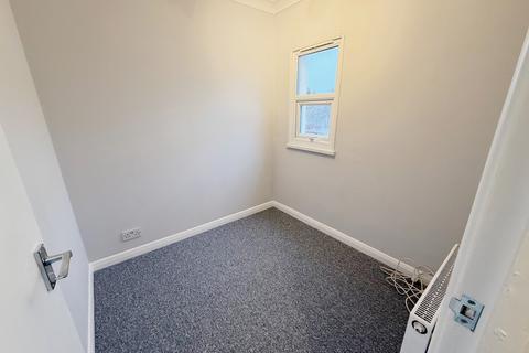 2 bedroom flat to rent, Loder Road, Brighton BN1