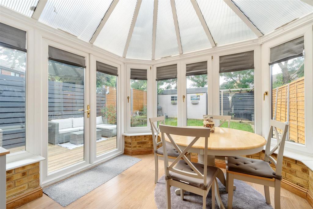 Conservatory/Dining Room