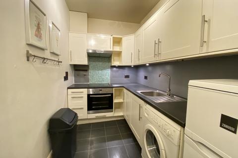 2 bedroom flat to rent, Morrison Street, Central, Edinburgh, EH3