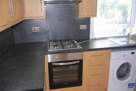 2 bedroom flat to rent, Bayview Road, Invergowrie,