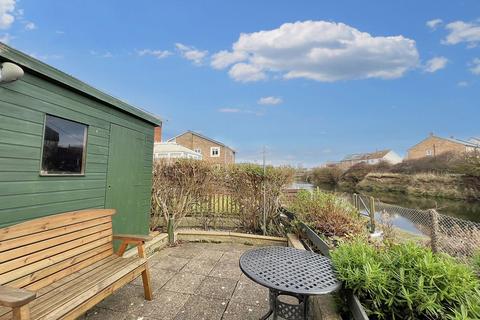 32 Longstone Park, Beadnell, Chathill, NE67 5BP