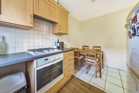 1 bedroom flat to rent, Blakes Road Peckham SE15