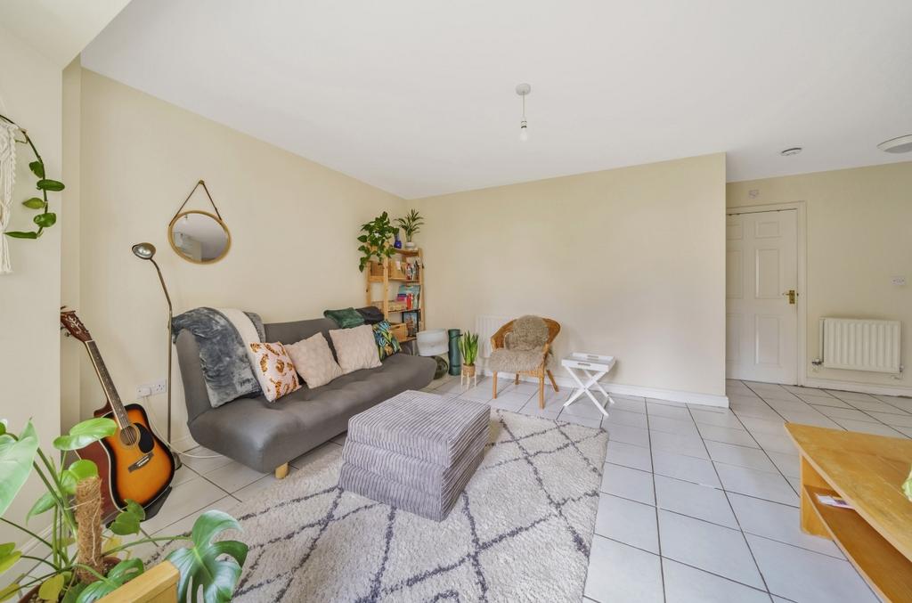 Living room 3