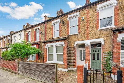 2 bedroom house to rent, Clarendon Road, Colliers Wood SW19