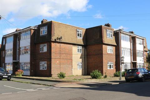 2 bedroom apartment to rent, Firle Road, Eastbourne BN22