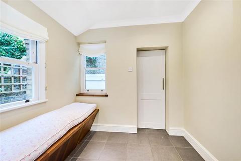 29 Montefiore Street, London, SW8 3TL