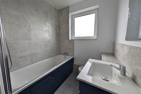 8 White Thorns View, Sheffield, S8 8EU