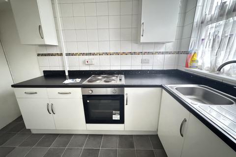 2 bedroom terraced house to rent, Bexley Terrace, Leeds, West Yorkshire, LS8