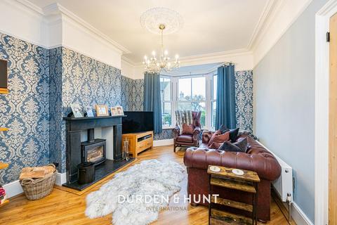31 Manor Road, Romford, RM1 2RD