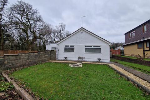 3 bedroom detached bungalow to rent, Hartfield Close, Sketty