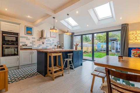 25 Wembley Road, Cardiff, CF5 1NG