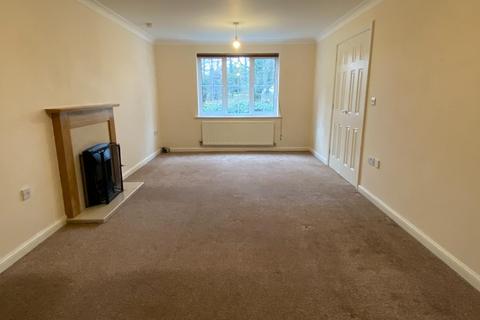 5 bedroom detached house to rent, Benet Close, Thetford IP24