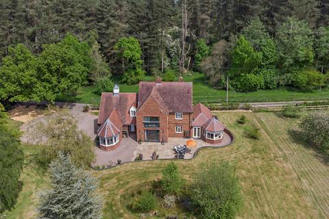 5 bedroom detached house for sale, Tenbury Road, Kidderminster DY14