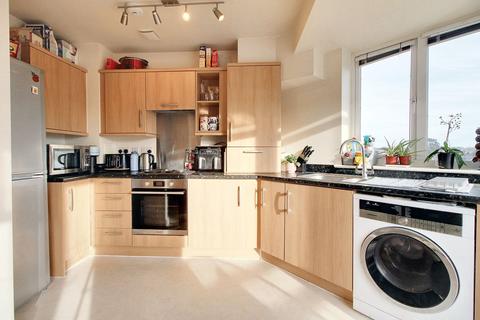 2 bedroom flat for sale, Drummond Grove, Ashford TN24