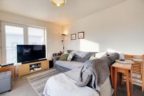 2 bedroom flat for sale, Drummond Grove, Ashford TN24