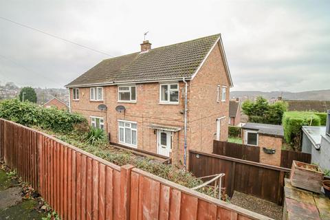 3 bedroom semi-detached house to rent, Perlethorpe Close, Gedling, Nottingham