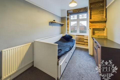 48 Borough Road, Redcar, TS10 2EG