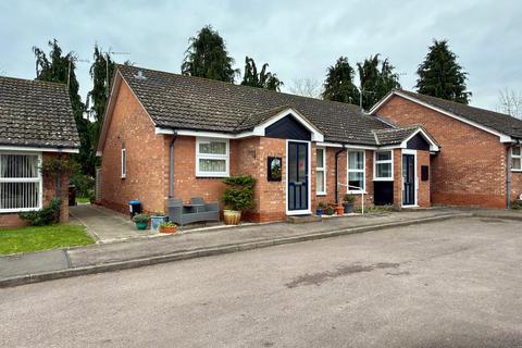 2 bedroom bungalow for sale, Shephard Mead, Tewkesbury GL20