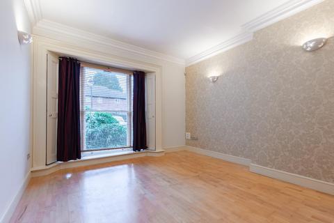 2 bedroom apartment for sale, Lucas Court, Royal Leamington Spa