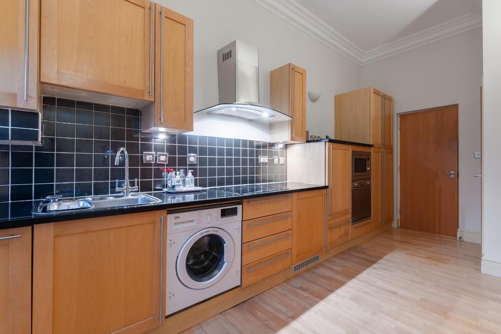 Kitchen-2.jpg