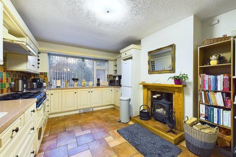 2 bedroom semi-detached bungalow to rent, Avenall, 18 Wyedale Crescent, Bakewell, DE45 1BE