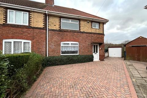 3 bedroom end of terrace house for sale, Essex Drive, Bircotes DN11