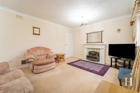 2 bedroom flat for sale, Ridgacre Road, Quinton, Birmingham, B32