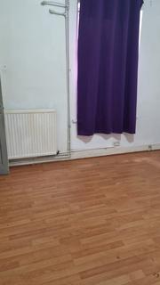 2 bedroom flat to rent, Eccles New Road, M5