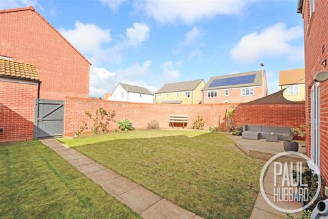 3 bedroom detached house for sale, Pritchard Close, Oulton Broad, NR32