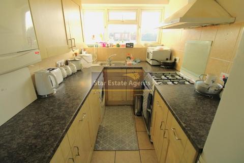 2 bedroom flat for sale, Uxbridge UB10